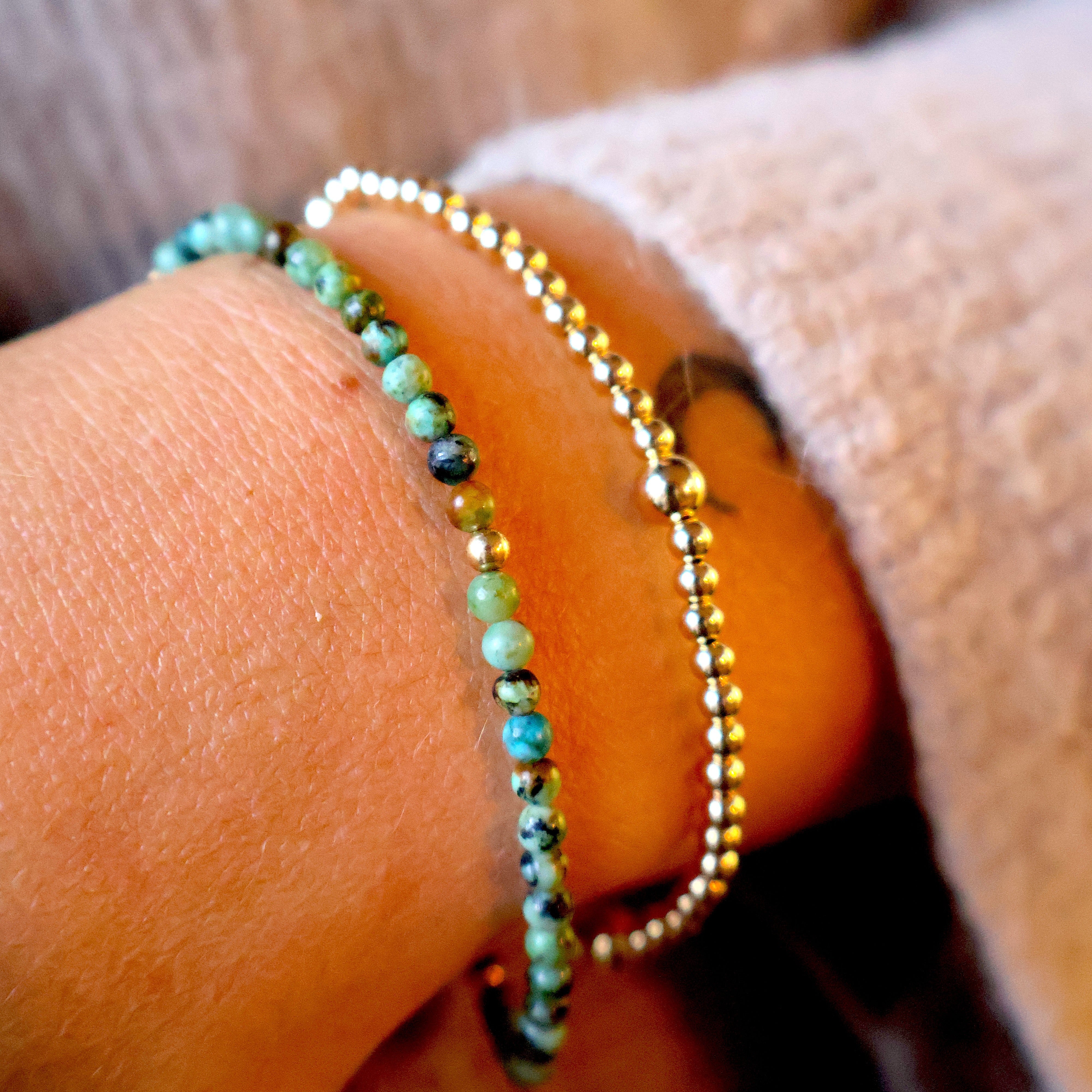 armband afrikaans turkoois en goldfilled kralen