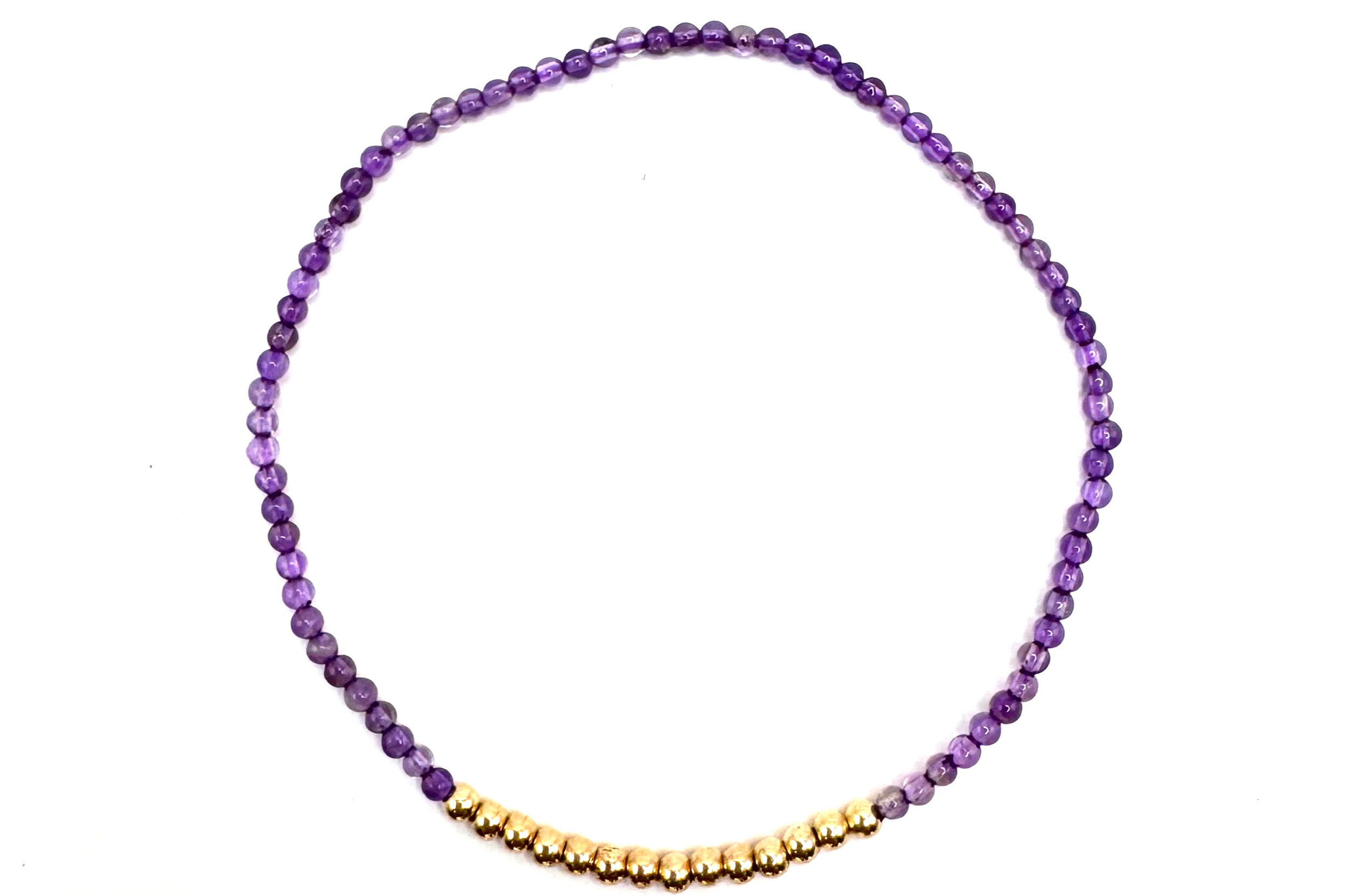 armbandje van amethist en  goldfilled kraaltjes