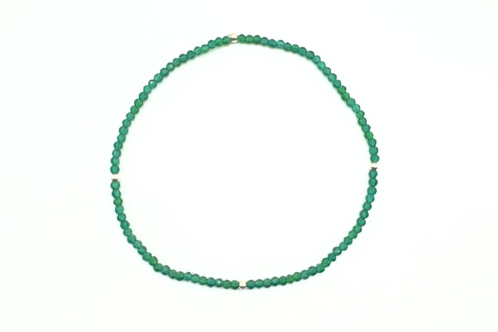 armbandje groen facet en sterling zilveren kraaltjes