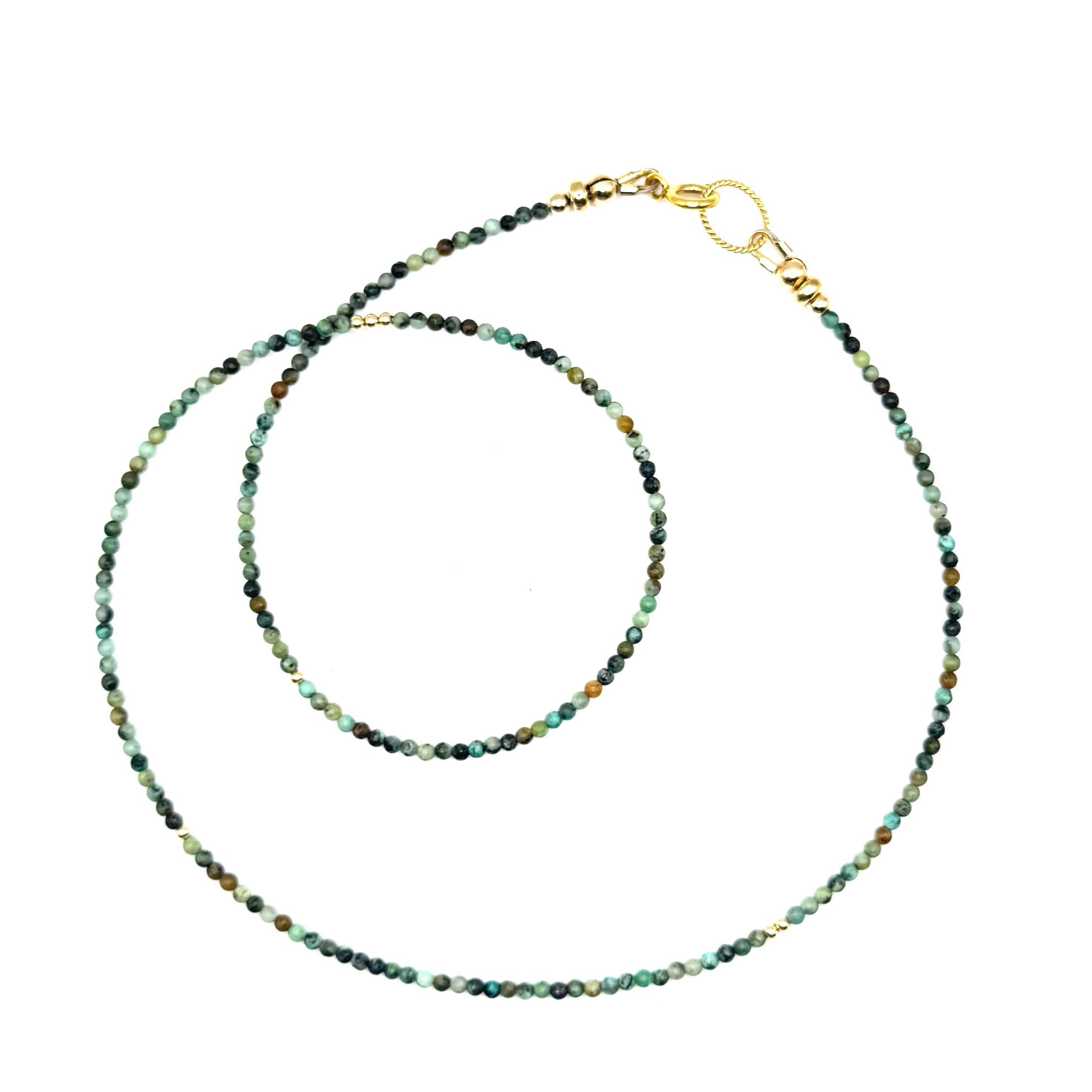 langere ketting van afrikaans turkoois en goldfilled kraaltjes