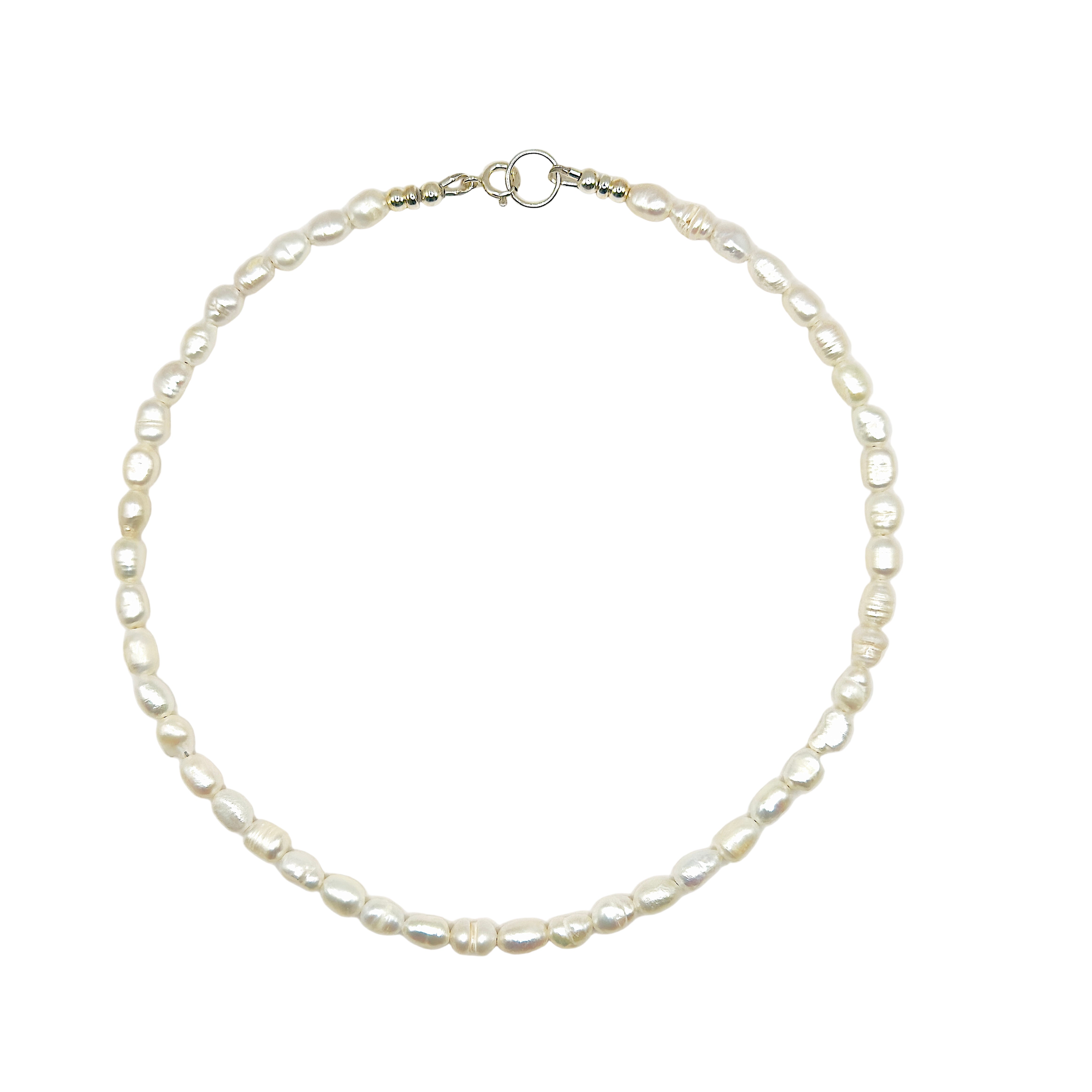 ketting van ovale zoetwaterparels en sterling zilveren sluiting