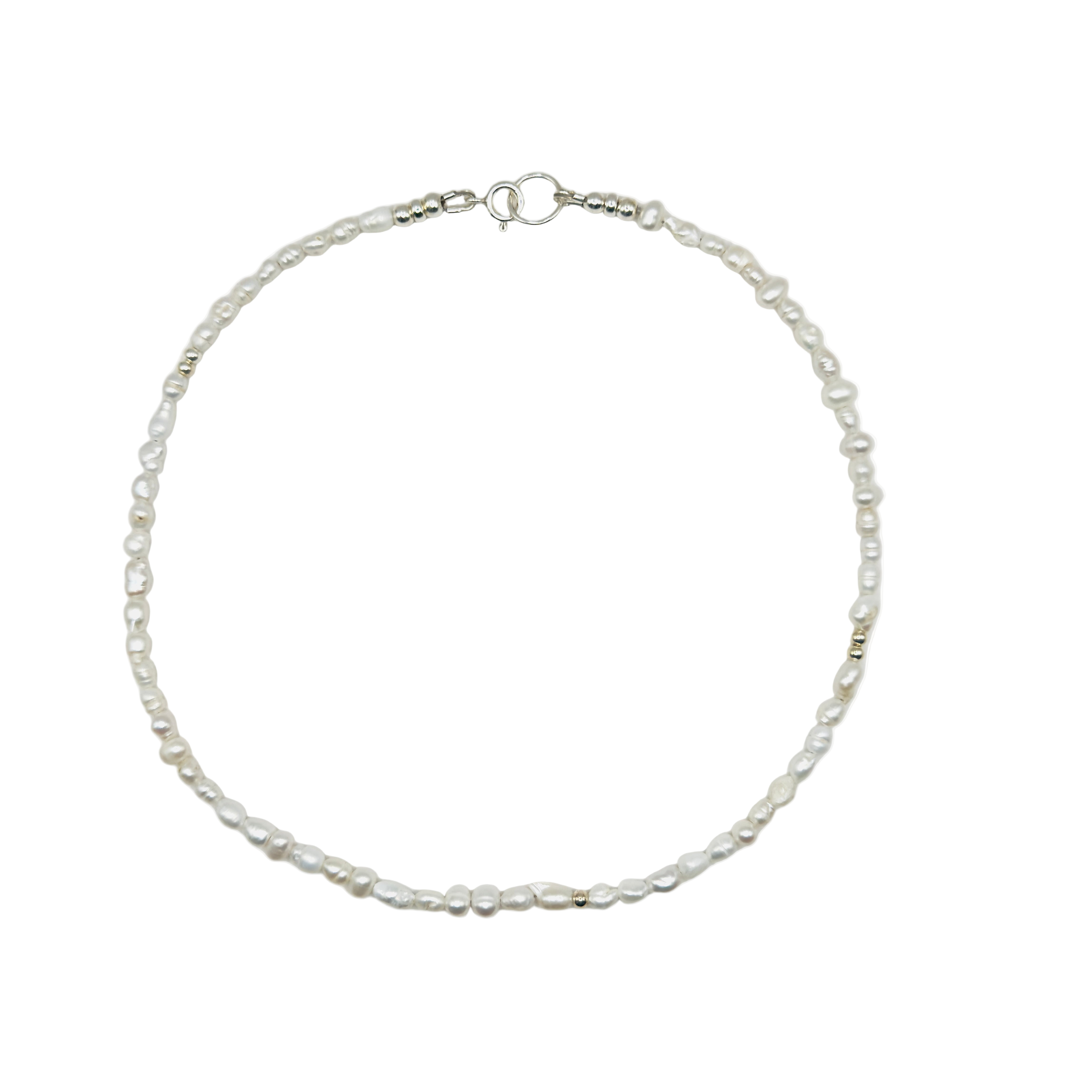 ketting van kleine zoetwaterparels met sterling zilveren kralen